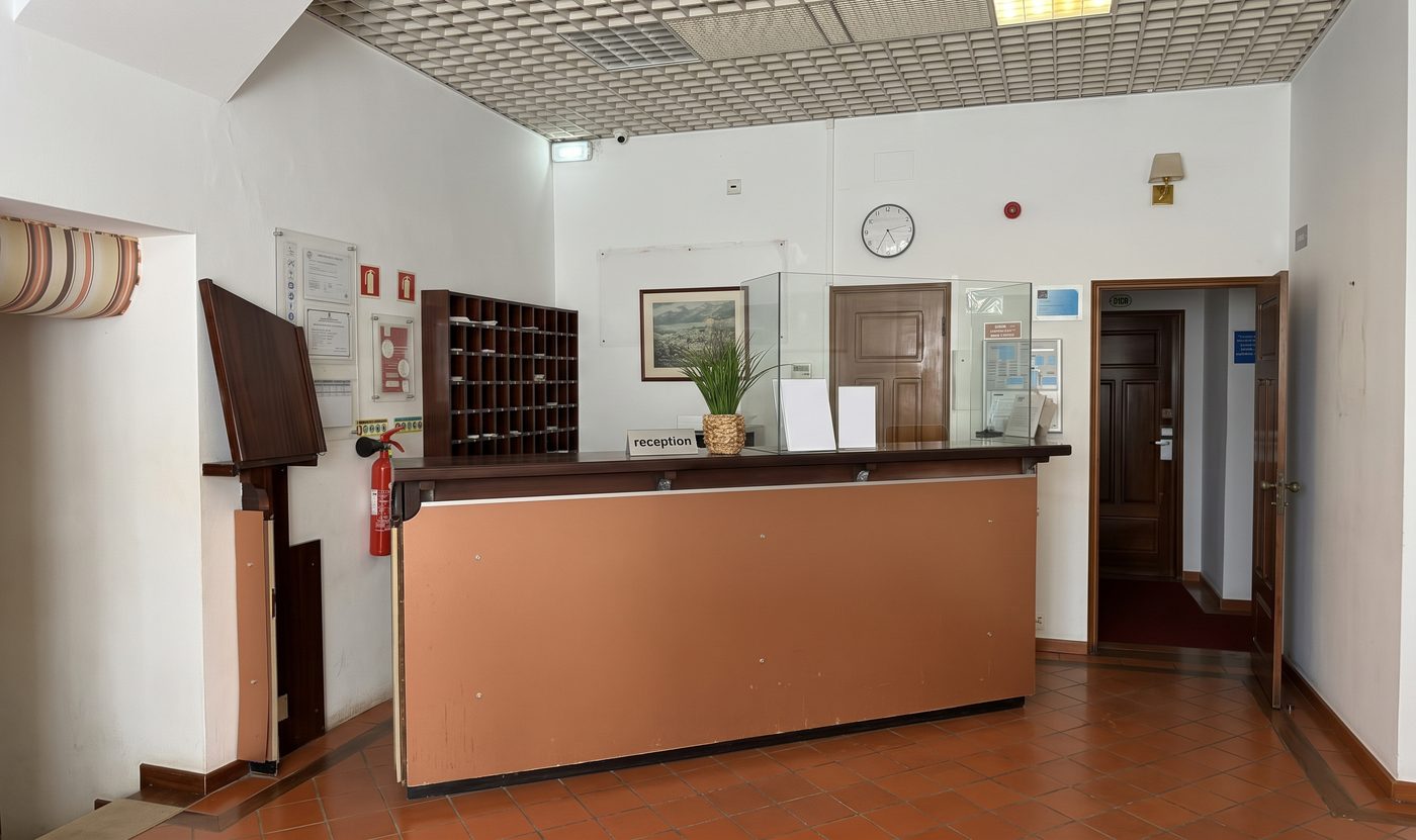 Reception before redesign